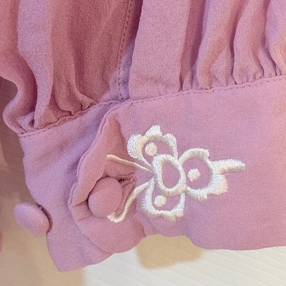 VINTAGE Bob Mackie Pink Blouse with White Embroidered Cut Outs.  Wearable Art AQ - Picture 4 of 8